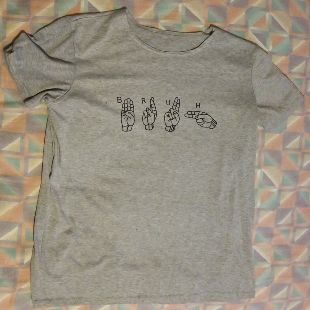 Grey graphic tee